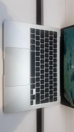 Apple MacBook Air 13.6-inch M3 | 8‑Core CPU and 10‑Core GPU | 16GB RAM | 512GB SSD | Starlight - Pre Owned - Image 10