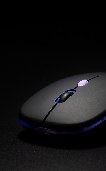 Black mouse background image